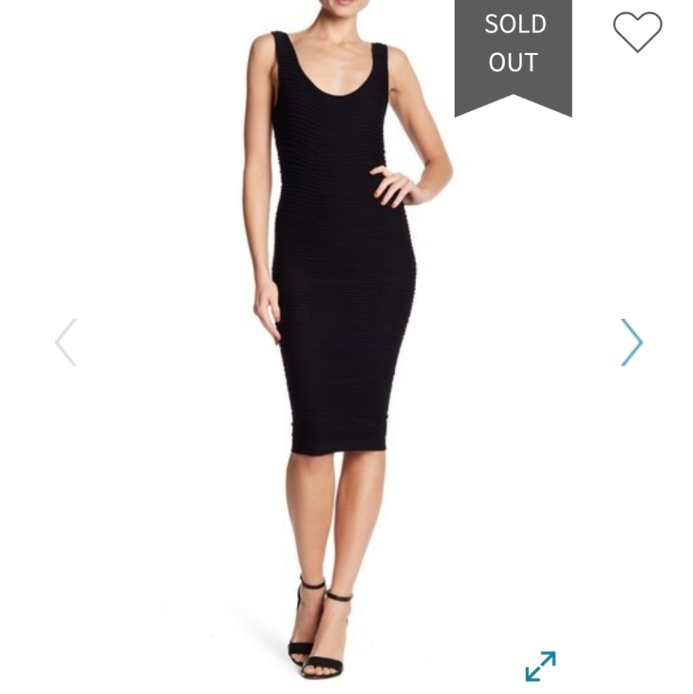 BEBE | Textured Bodycon Sleeveless Scoop Dress